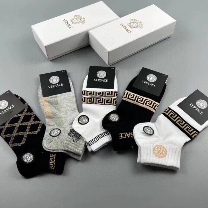 スーパーコピー ヴェルサーチ 靴下