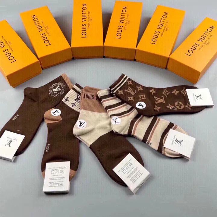スーパーコピー ルイヴィトン 靴下