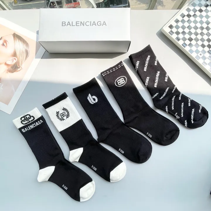 スーパーコピー バレンシアガ 靴下