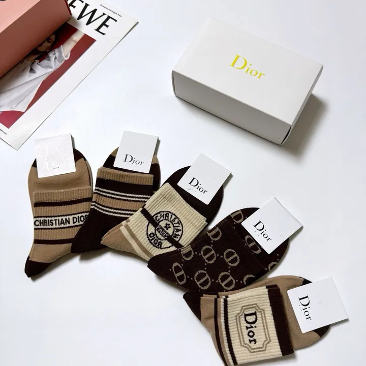 スーパーコピー ディオール 靴下