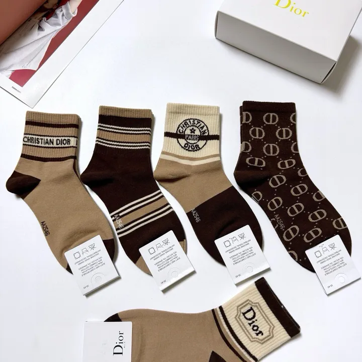 スーパーコピー ディオール 靴下