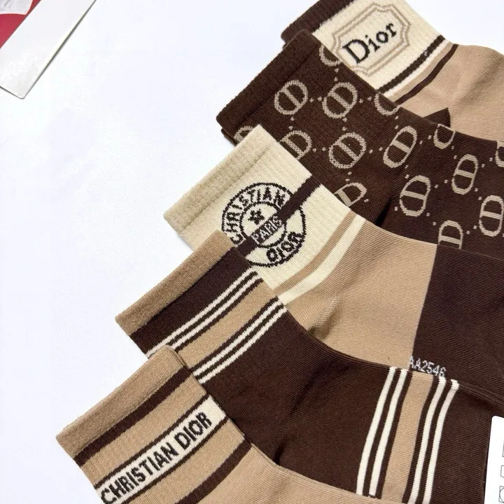 スーパーコピー ディオール 靴下
