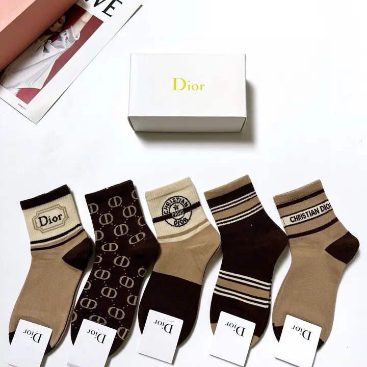 スーパーコピー ディオール 靴下
