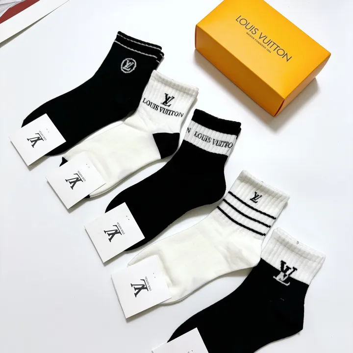 スーパーコピー ルイヴィトン 靴下