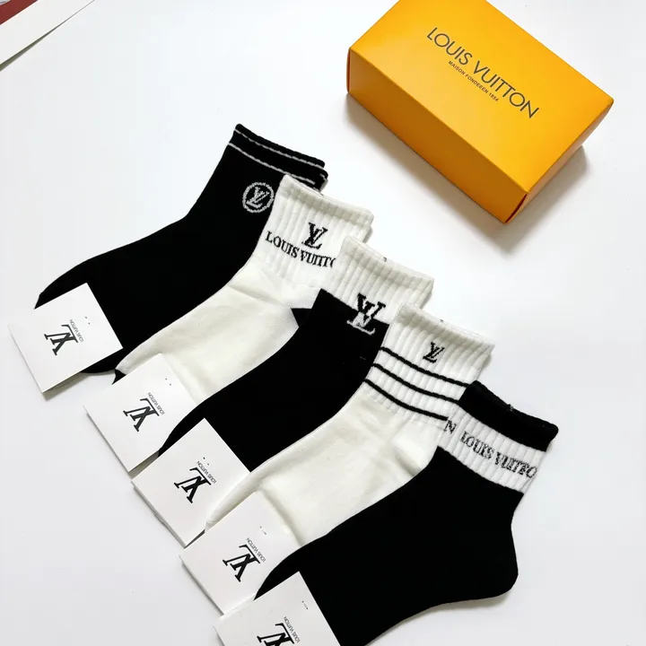 スーパーコピー ルイヴィトン 靴下