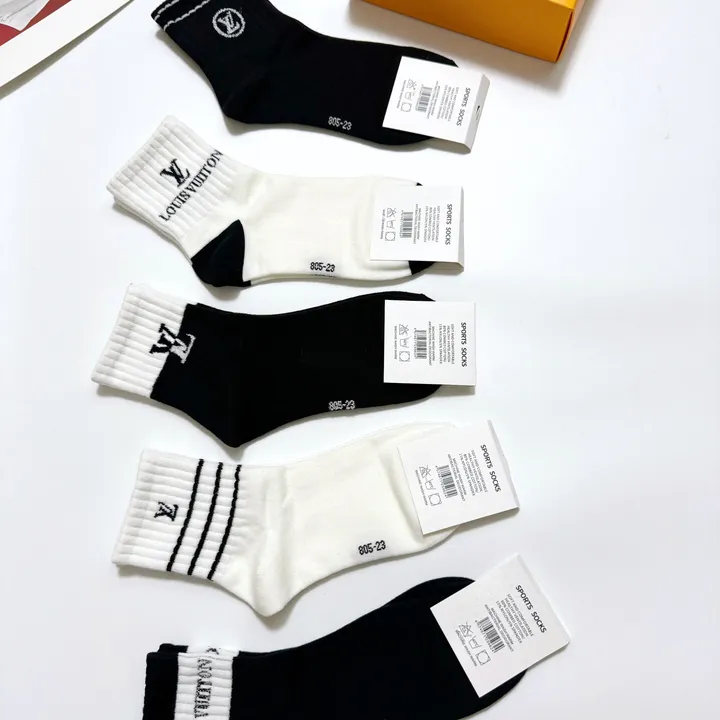 スーパーコピー ルイヴィトン 靴下