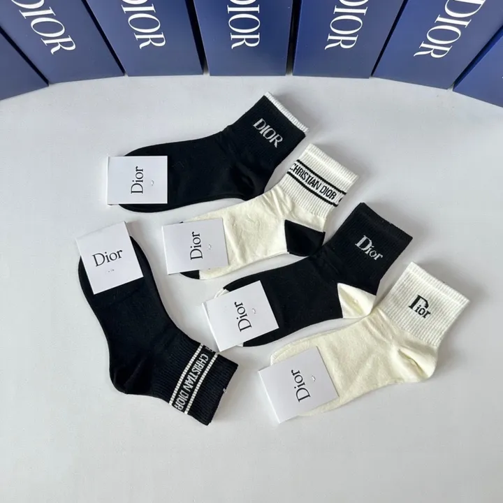 スーパーコピー ディオール 靴下