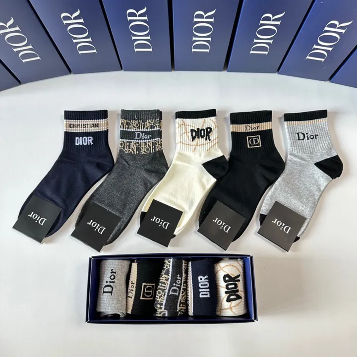 スーパーコピー ディオール 靴下