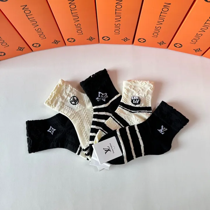 スーパーコピー ルイヴィトン 靴下