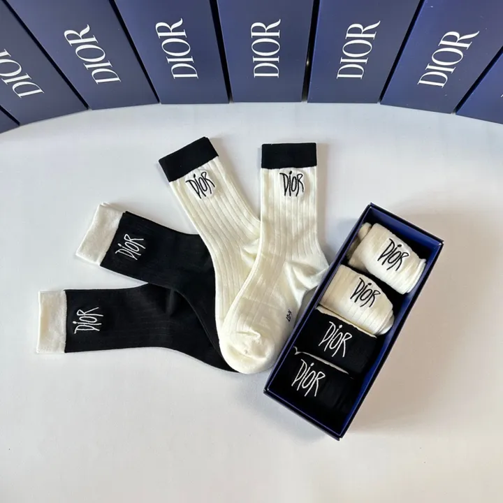 スーパーコピー ディオール 靴下