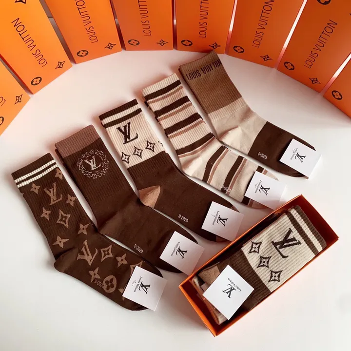 スーパーコピー ルイヴィトン 靴下