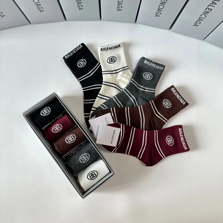 スーパーコピー バレンシアガ 靴下
