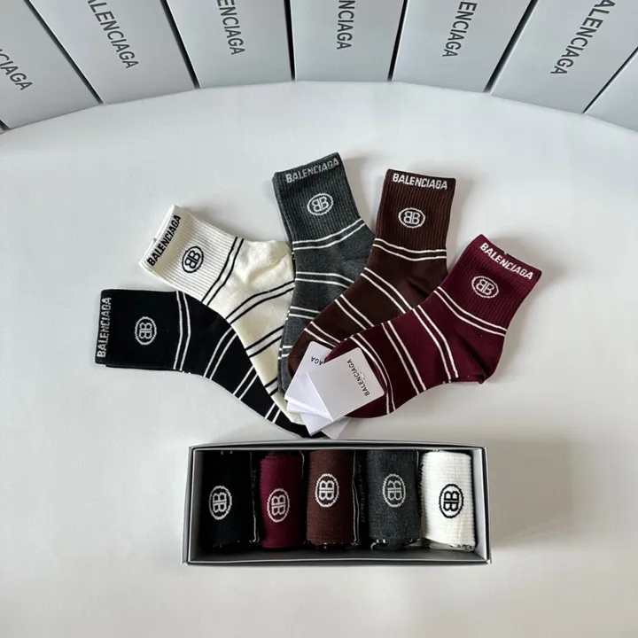 スーパーコピー バレンシアガ 靴下