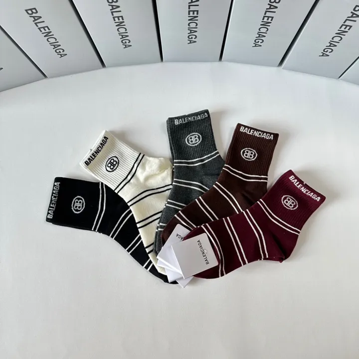 スーパーコピー バレンシアガ 靴下