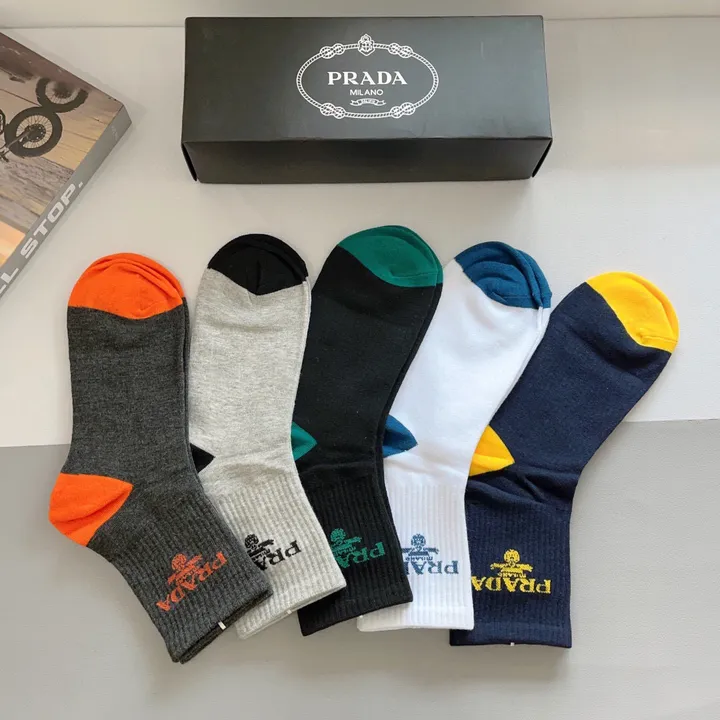スーパーコピー プラダ 靴下
