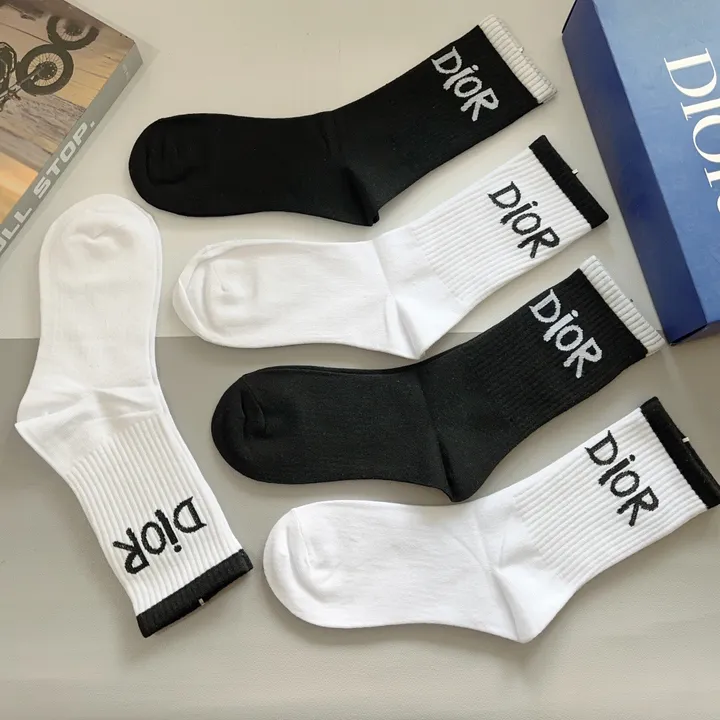 スーパーコピー ディオール 靴下