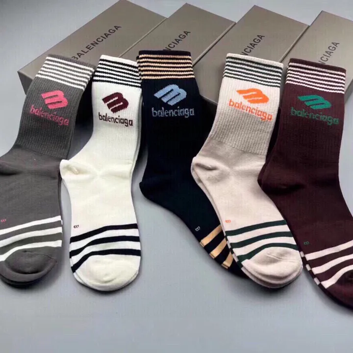 スーパーコピー バレンシアガ 靴下