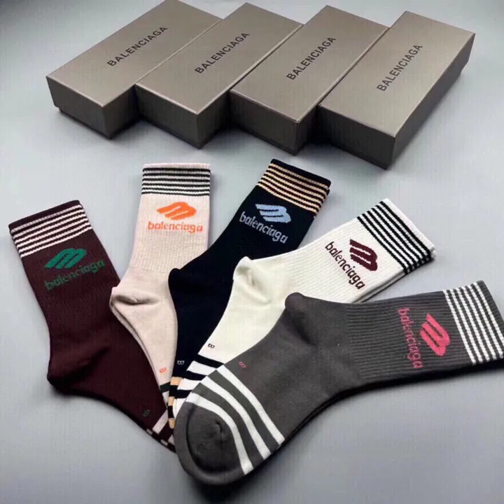 スーパーコピー バレンシアガ 靴下