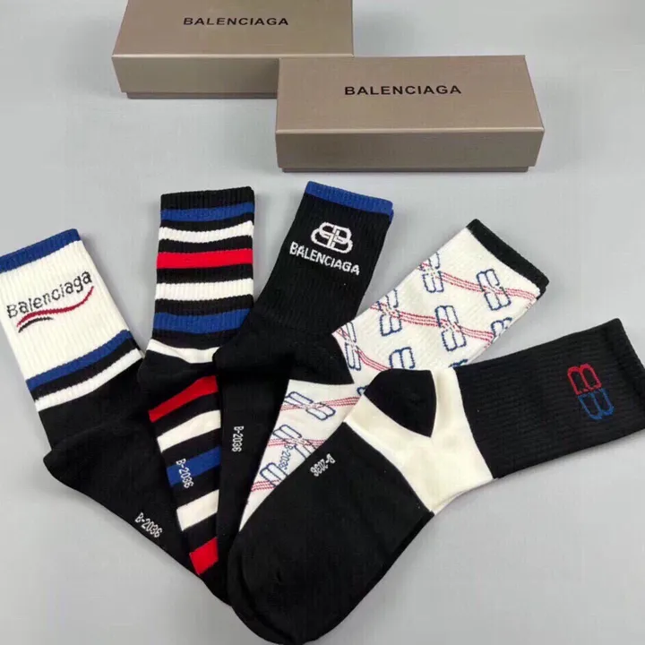 スーパーコピー バレンシアガ 靴下