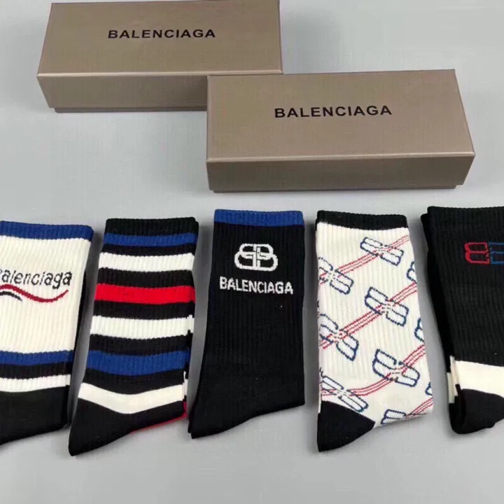 スーパーコピー バレンシアガ 靴下