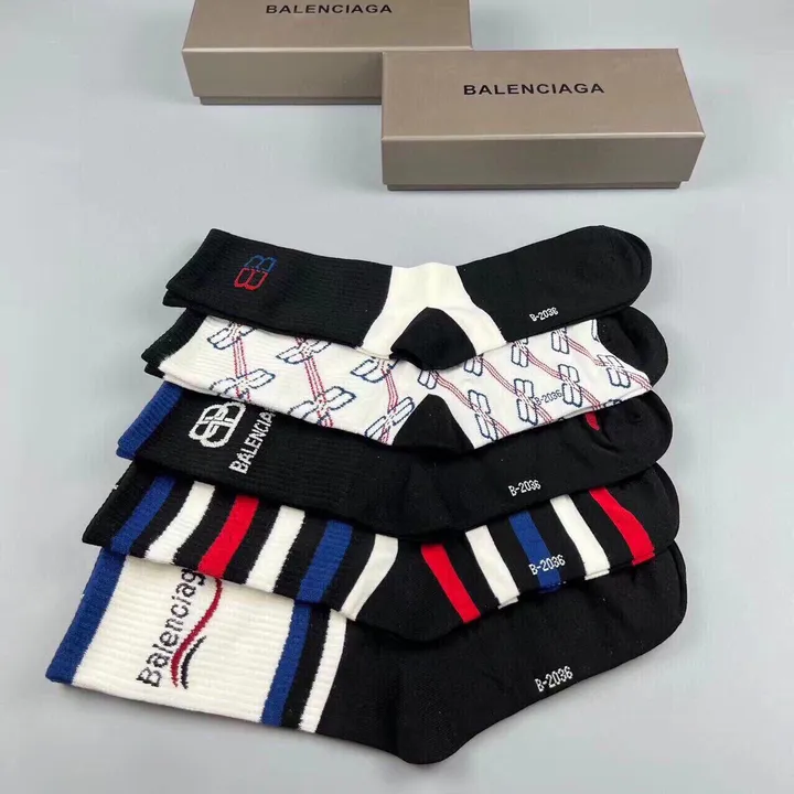 スーパーコピー バレンシアガ 靴下