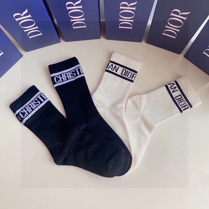 スーパーコピー ディオール 靴下