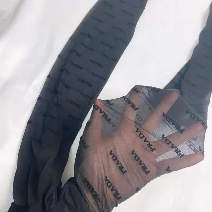 スーパーコピー プラダ 靴下