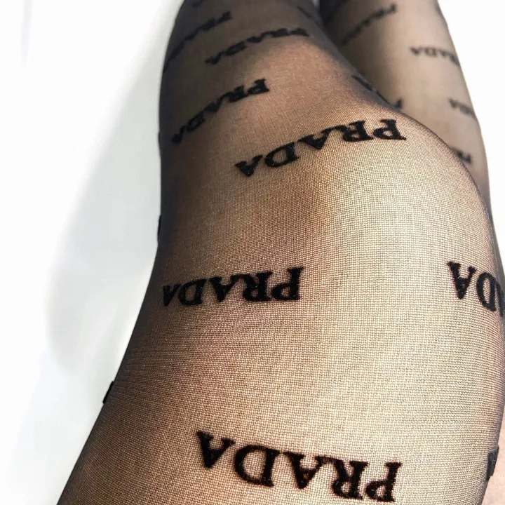 スーパーコピー プラダ 靴下