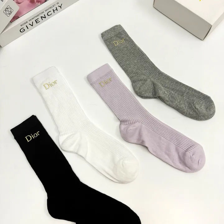 スーパーコピー ディオール 靴下