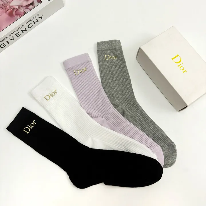 スーパーコピー ディオール 靴下