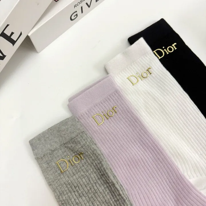 スーパーコピー ディオール 靴下