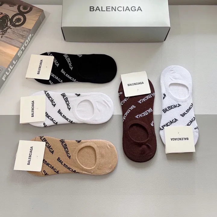 スーパーコピー バレンシアガ 靴下