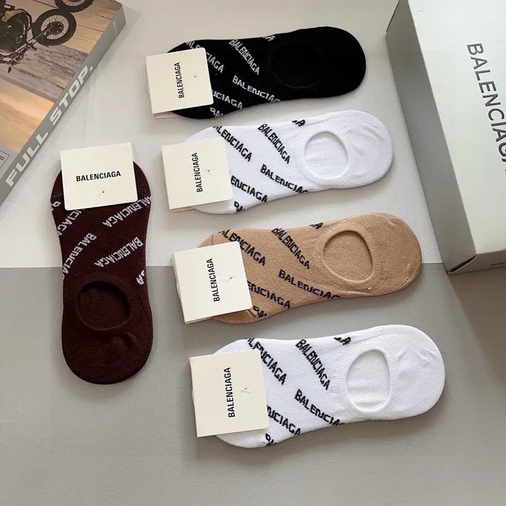 スーパーコピー バレンシアガ 靴下