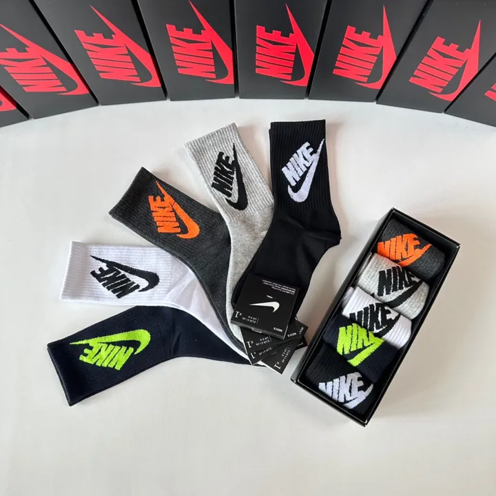 スーパーコピー ナイキ 靴下