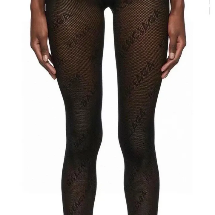 スーパーコピー バレンシアガ 靴下