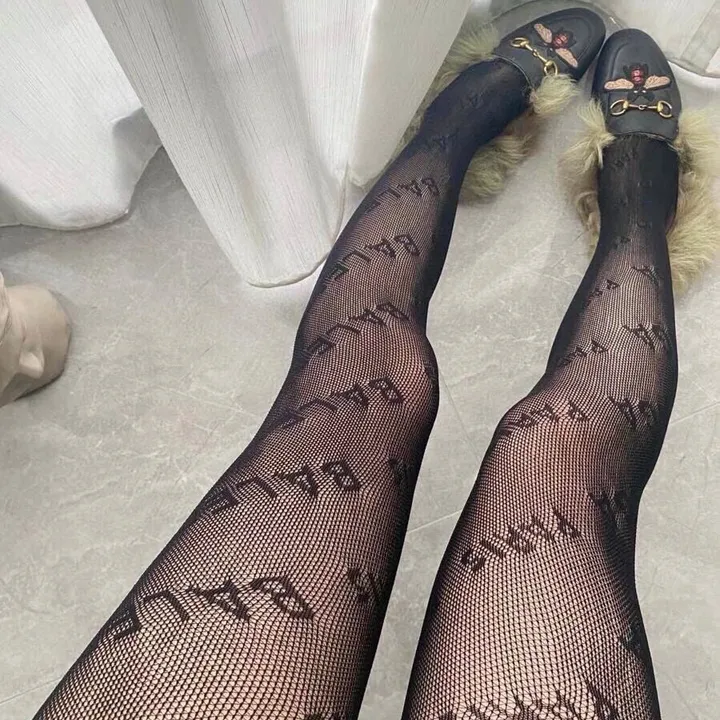 スーパーコピー バレンシアガ 靴下