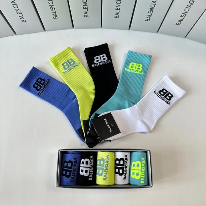 スーパーコピー バレンシアガ 靴下
