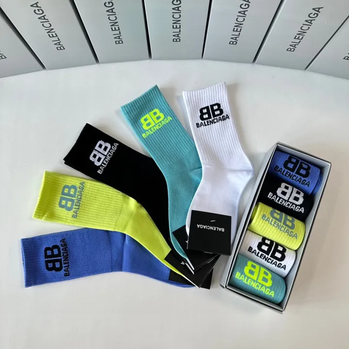 スーパーコピー バレンシアガ 靴下