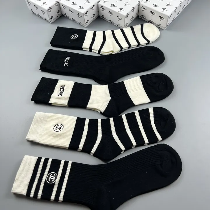 スーパーコピー シャネル 靴下