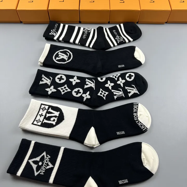 スーパーコピー ルイヴィトン 靴下