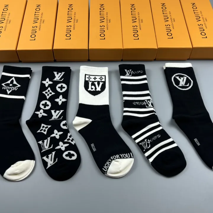 スーパーコピー ルイヴィトン 靴下