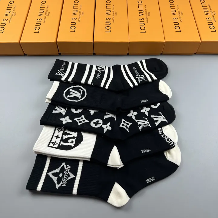 スーパーコピー ルイヴィトン 靴下