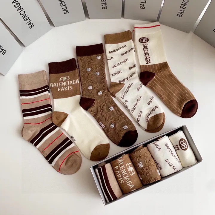 スーパーコピー バレンシアガ 靴下