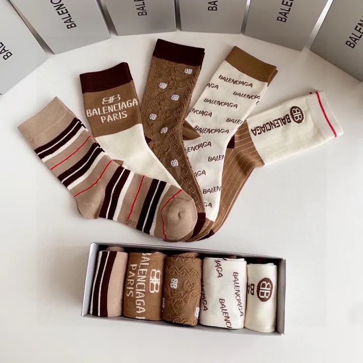 スーパーコピー バレンシアガ 靴下