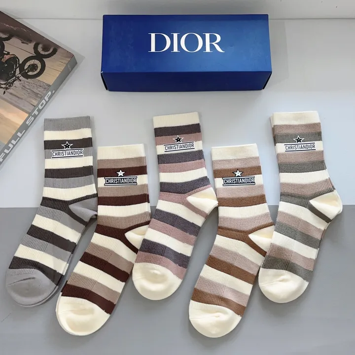 スーパーコピー ディオール 靴下