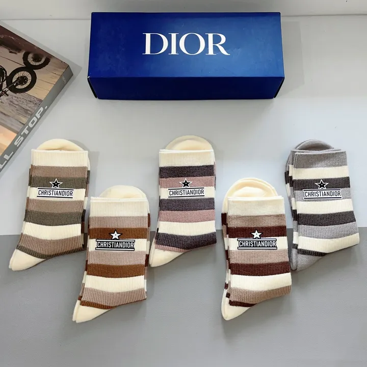 スーパーコピー ディオール 靴下