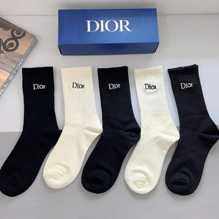 スーパーコピー ディオール 靴下