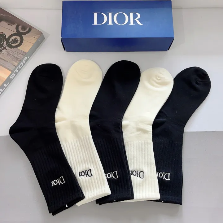 スーパーコピー ディオール 靴下