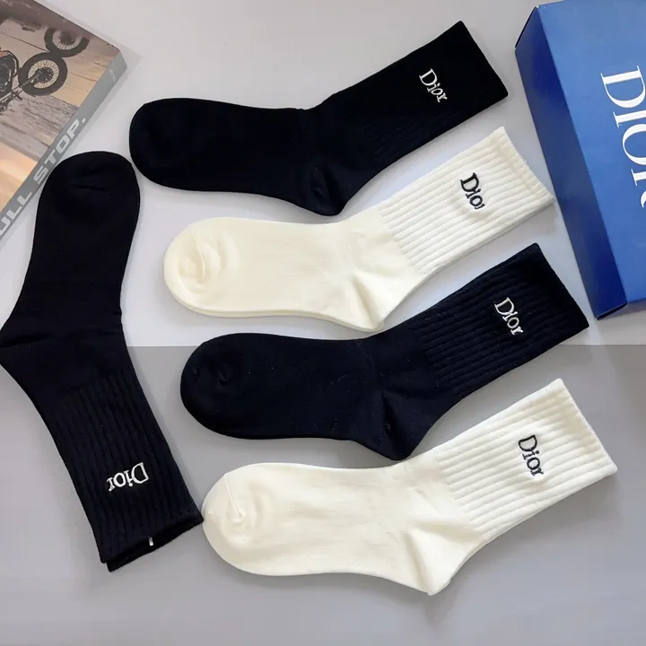 スーパーコピー ディオール 靴下