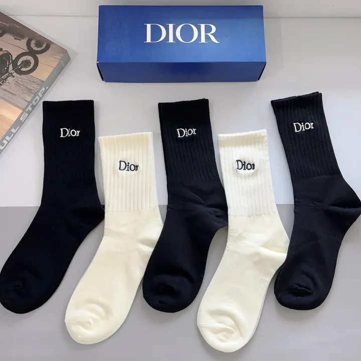 スーパーコピー ディオール 靴下